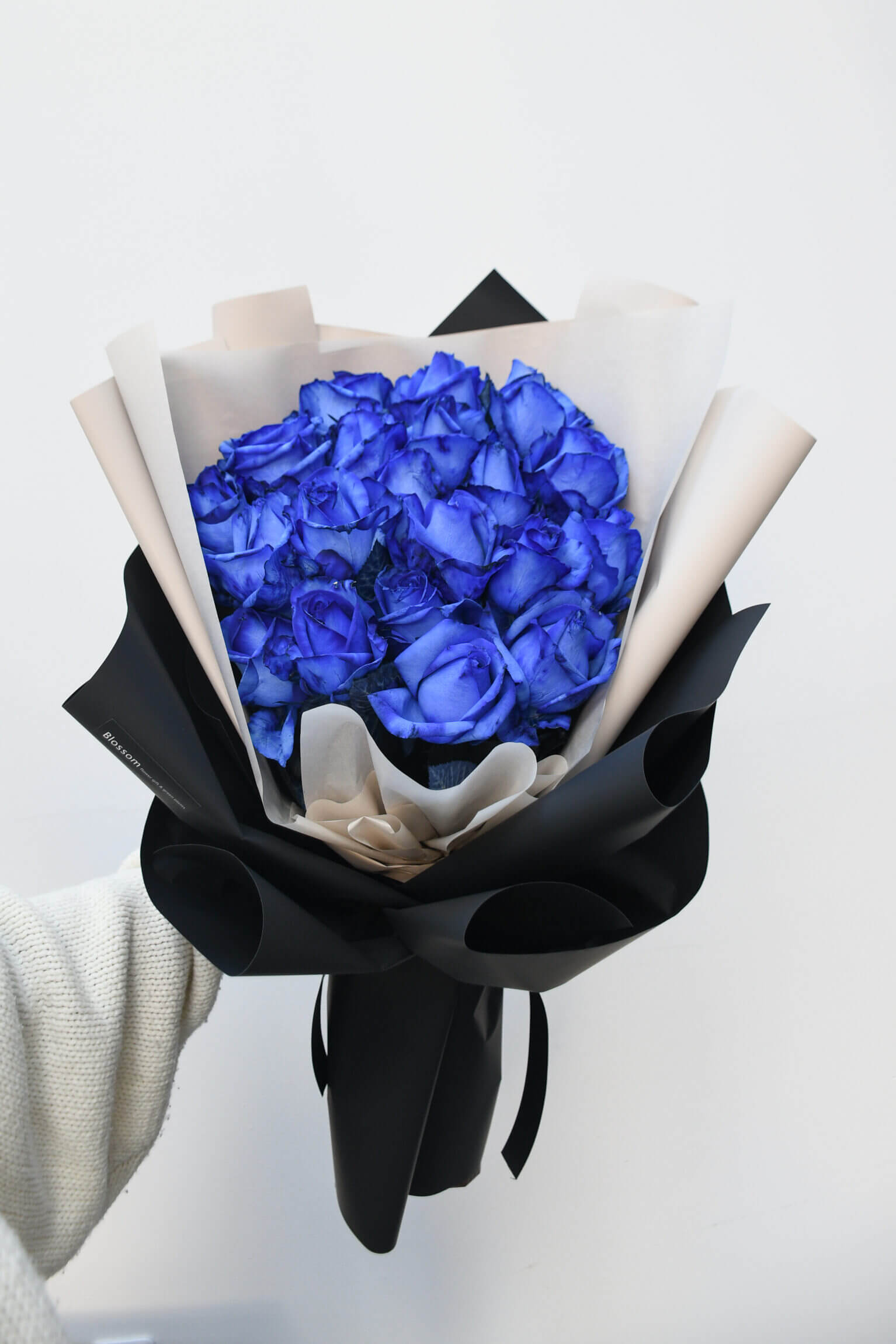 青薔薇のドレスブーケ