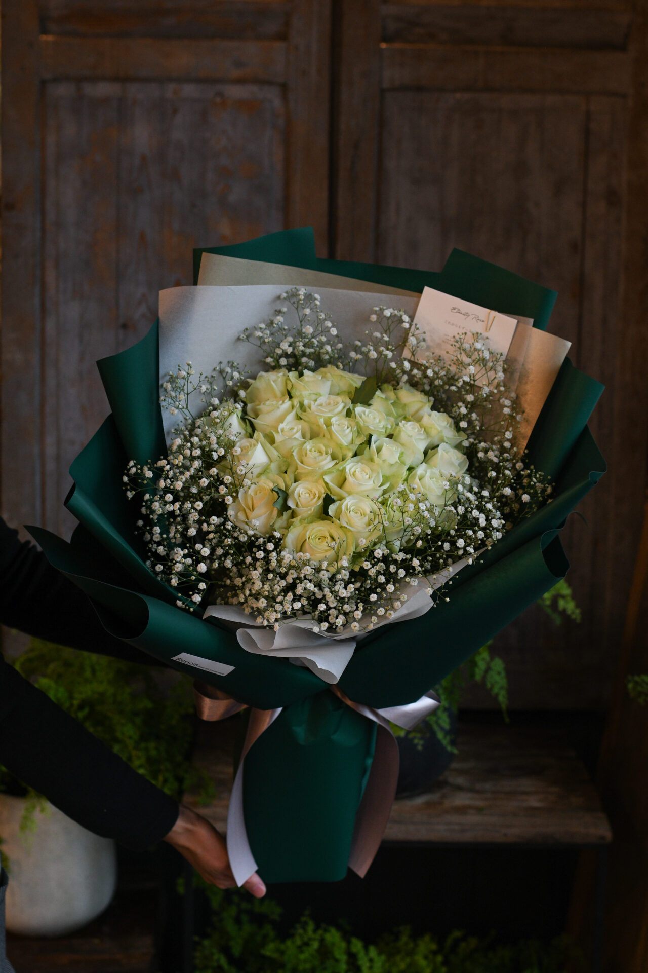 「フォレストグリーン×白薔薇」プロポーズリングドレスブーケ